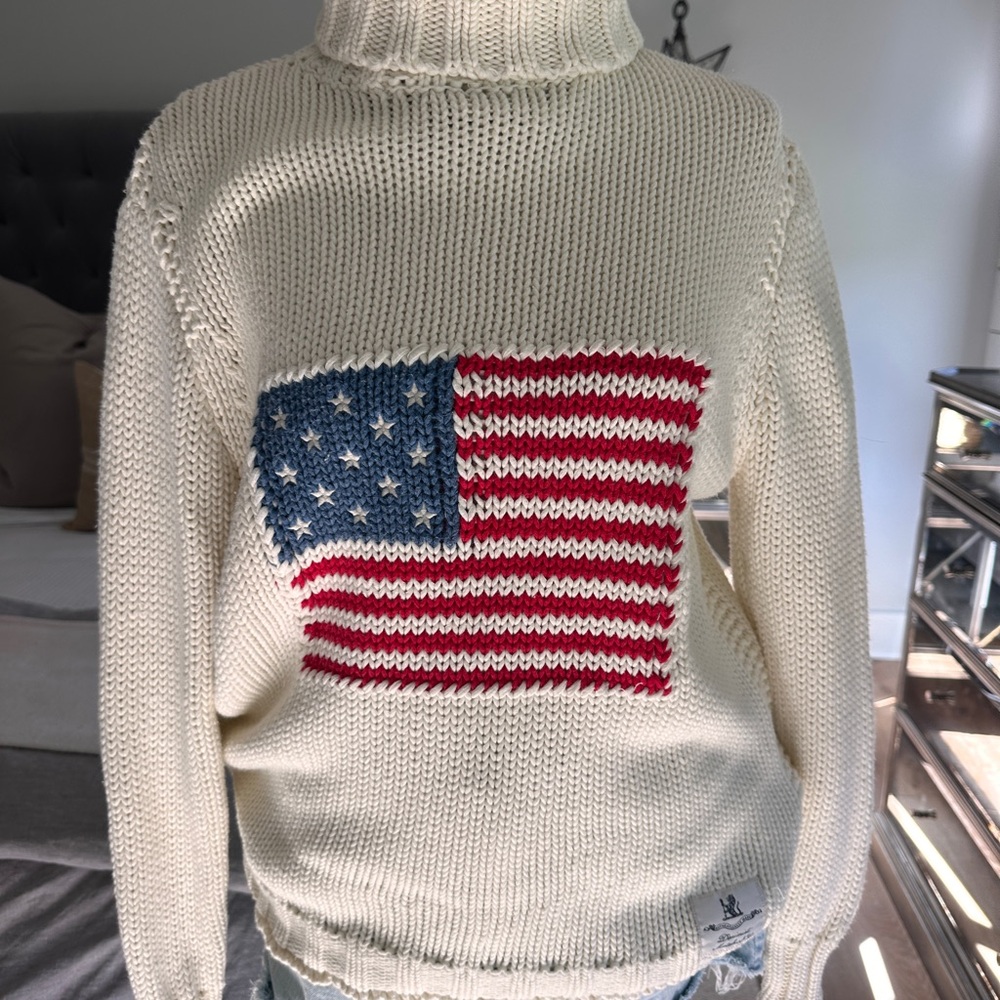 Denimist Women's Cream Sweater with American Flag Design